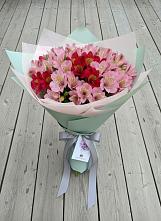 Букет цветов из:  Альстромерии #REPLACE_PRED# Мартюше