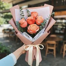Букет цветов из:  Розы в Мартюше