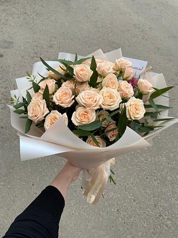 Букет Кремовые розы Латте в Мартюше