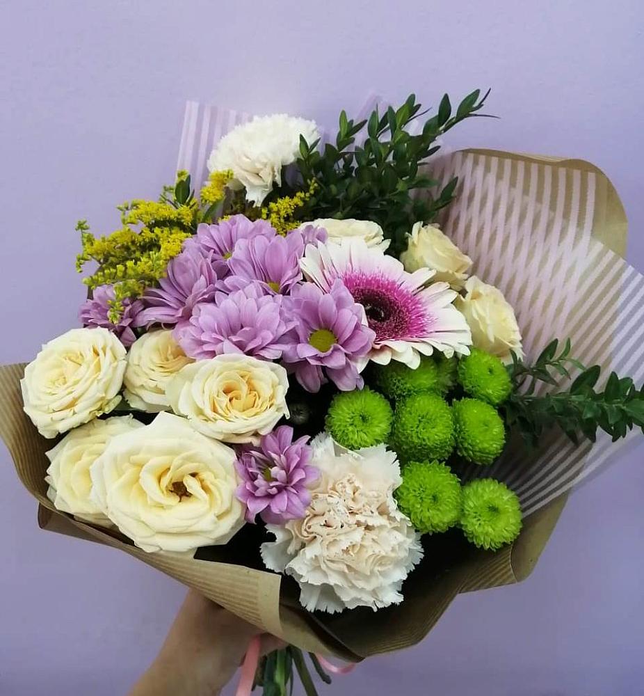 Букет цветов из: Хризантемы, Розы, Гвоздики и Герберы в Мартюше