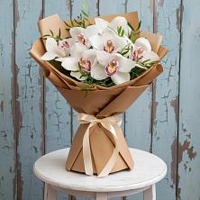 Букет цветов из:  Орхидеи и Розы в Мартюше